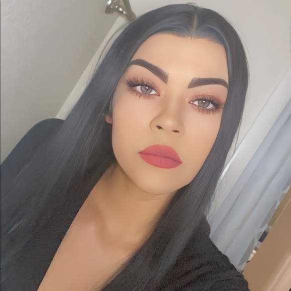parisbanks370